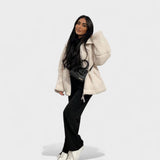 Vanda - Casaco Oversized com Gola Alta