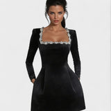 Vera - Mini Vestido de Veludo