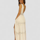 Leonor – Vestido Fluido e Elegante