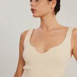 Vestido com Decote em V