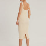 Vestido com Decote em V
