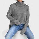 Beatriz - Blusa de Malha com Gola Alta