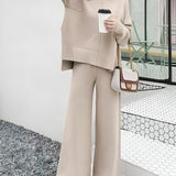 Conjunto de 2 Peças: Sweater com Fenda Lateral e Calças de Malha