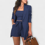 Conjunto com Colete, Jaqueta e Shorts de Cintura Alta
