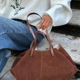 Bolsa Paula em Camurça