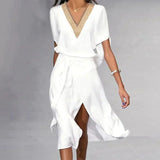 Paula - Vestido elegante com decote em V