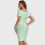 Samantha - Vestido Elegante com Decote em V