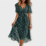 Regina  – Vestido Feminino com Decote em V